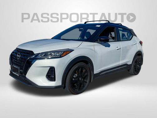2023 Nissan Kicks SR
