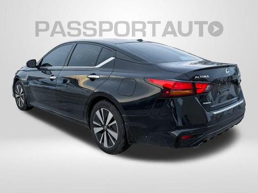 2022 Nissan Altima 2.5 SV