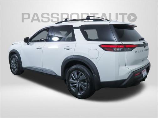 2022 Nissan Pathfinder SV 4WD