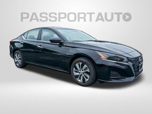 2025 Nissan Altima S FWD
