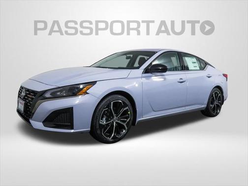 2025 Nissan Altima SR FWD