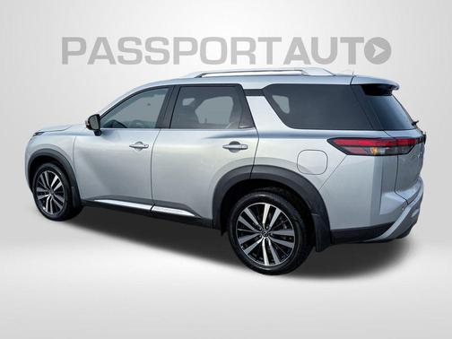 2024 Nissan Pathfinder Platinum 4WD