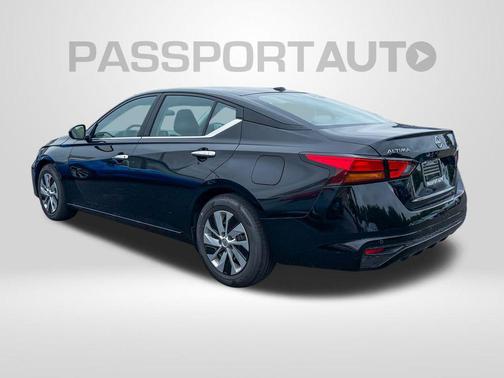 2025 Nissan Altima S FWD