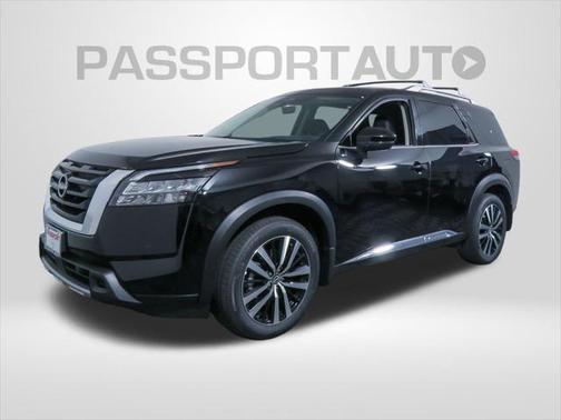 2025 Nissan Pathfinder Platinum 4WD