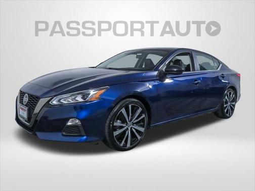 2022 Nissan Altima SR FWD