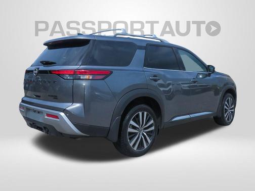 2024 Nissan Pathfinder Platinum 4WD