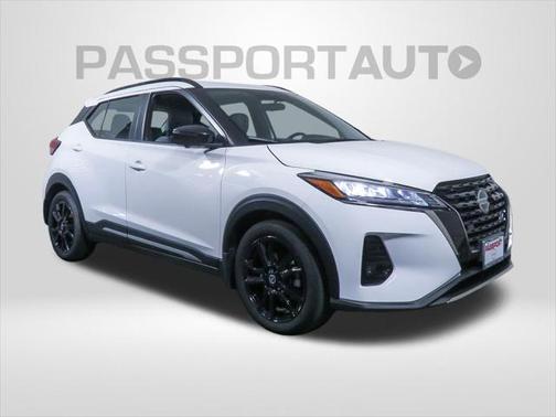 2021 Nissan Kicks SR