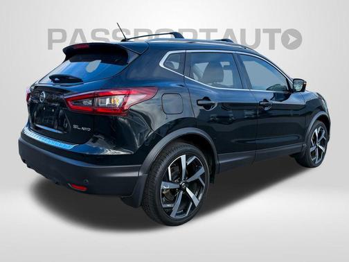 2022 Nissan Rogue Sport SL