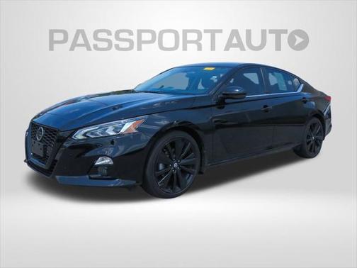 2022 Nissan Altima SR FWD