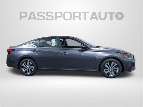2025 Nissan Altima S FWD