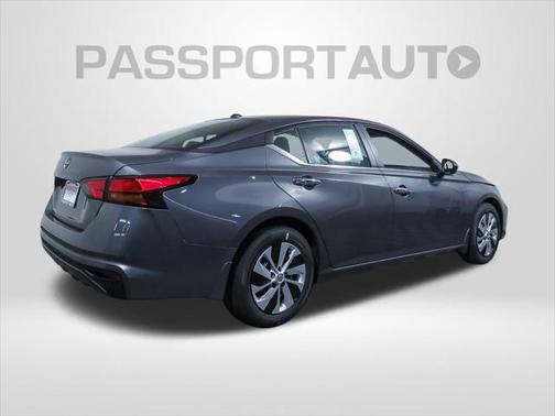 2025 Nissan Altima S FWD