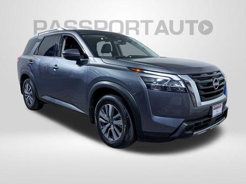2023 Nissan Pathfinder SL 4WD