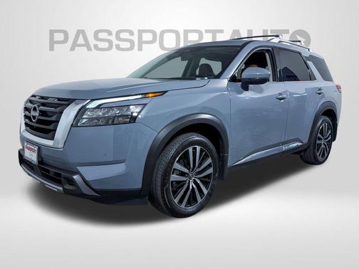 2025 Nissan Pathfinder Platinum 4WD