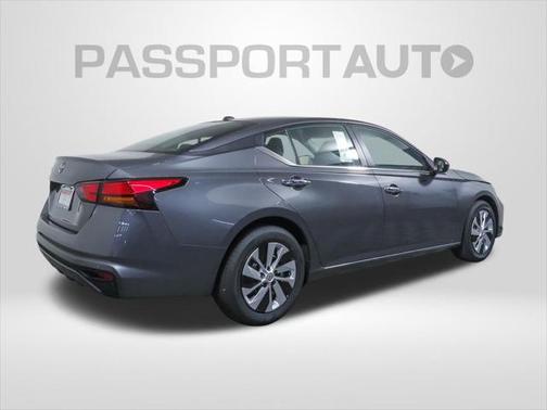 2025 Nissan Altima S FWD