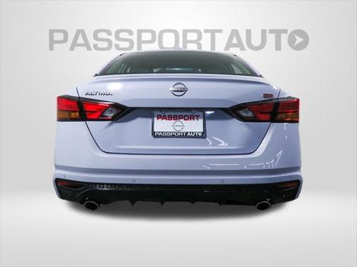 2025 Nissan Altima SR FWD
