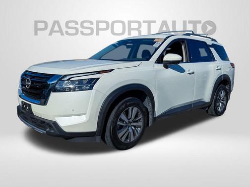 2024 Nissan Pathfinder SL 4WD