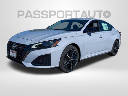 2025 Nissan Altima SR FWD