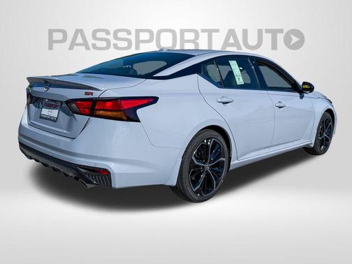 2025 Nissan Altima SR FWD