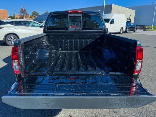 2020 Nissan Frontier SV