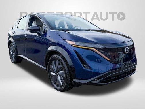 Deep Ocean Blue Pearl/Black Diamond Pearl 2023 Nissan ARIYA EVOLVE+ e-4ORCE