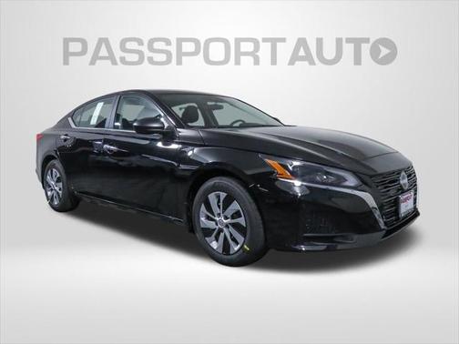 2025 Nissan Altima S FWD