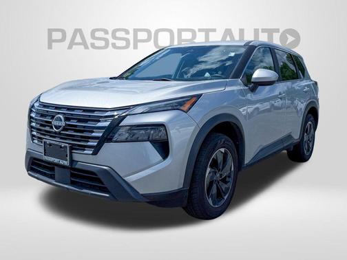 Brilliant Silver Metallic 2024 Nissan Rogue SV