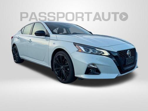 2022 Nissan Altima SR Intelligent AWD