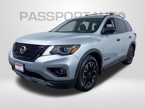 Brilliant Silver Metallic 2020 Nissan Pathfinder SL 4WD