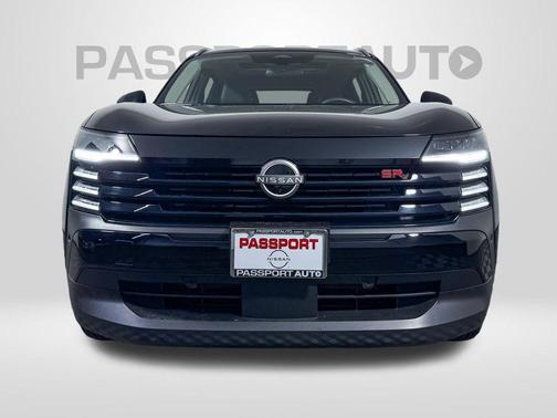 Super Black 2025 Nissan Kicks SR
