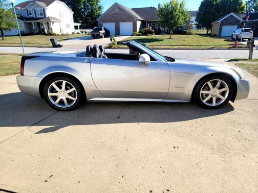 2006 Cadillac XLR Base