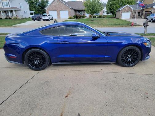 2016 Ford Mustang EcoBoost Premium