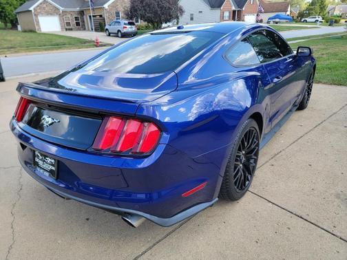 2016 Ford Mustang EcoBoost Premium