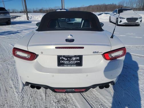 2017 FIAT 124 Spider Base
