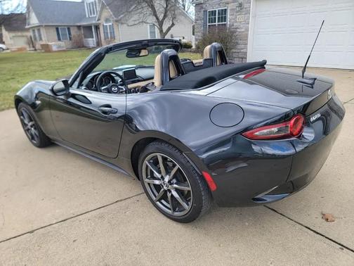 2016 Mazda MX-5 Miata Grand Touring