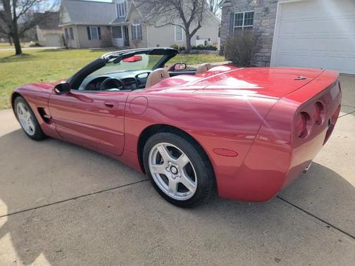 1998 Chevrolet Corvette Base