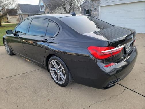 2019 BMW 740 xDrive