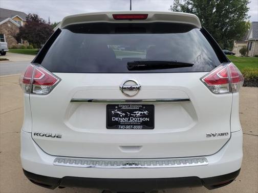 2016 Nissan Rogue SV
