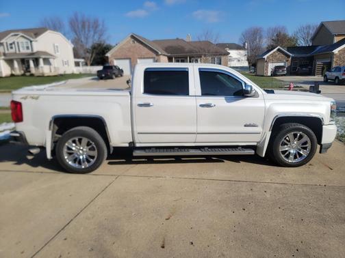 2016 Chevrolet Silverado 1500 High Country