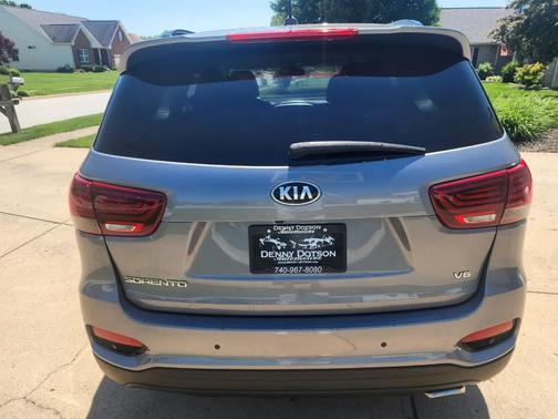 Everlasting Silver 2020 Kia Sorento S