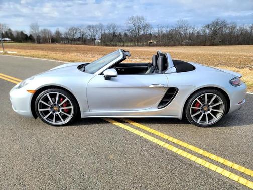 2017 Porsche 718 Boxster S