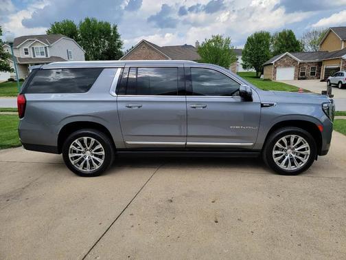 Satin Steel Metallic 2021 GMC Yukon XL Denali