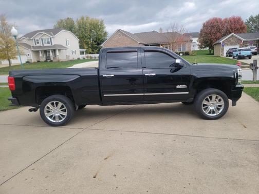 2014 Chevrolet Silverado 1500 High Country