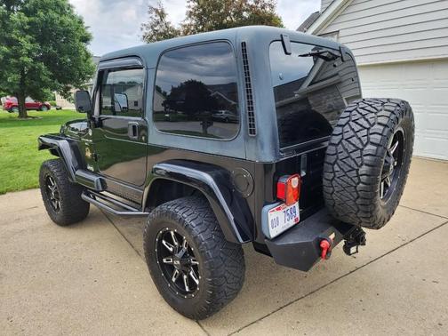 Black 2001 Jeep Wrangler Sahara