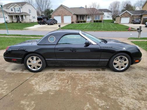 2002 Ford Thunderbird Premium