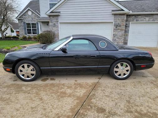 2002 Ford Thunderbird Premium