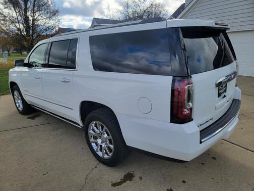 2017 GMC Yukon XL Denali