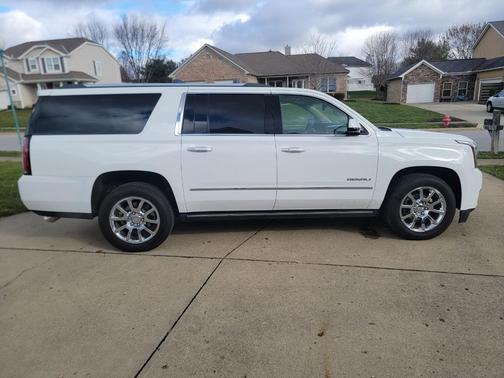 2017 GMC Yukon XL Denali