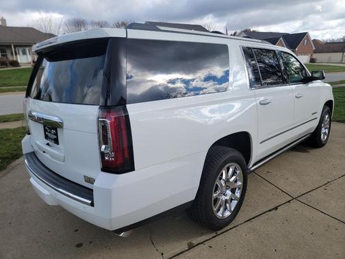 2017 GMC Yukon XL Denali