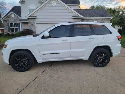 2021 Jeep Grand Cherokee Laredo