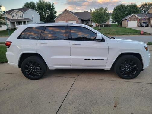 2021 Jeep Grand Cherokee Laredo